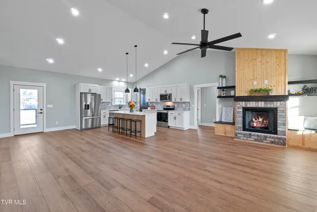 $474,900 | 210 Emperor Lane, Greeneville, TN 37743