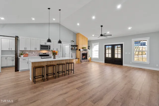 $474,900 | 210 Emperor Lane, Greeneville, TN 37743