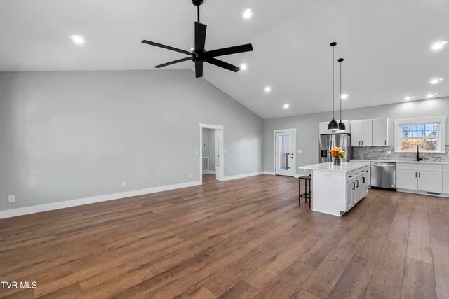 $474,900 | 210 Emperor Lane, Greeneville, TN 37743