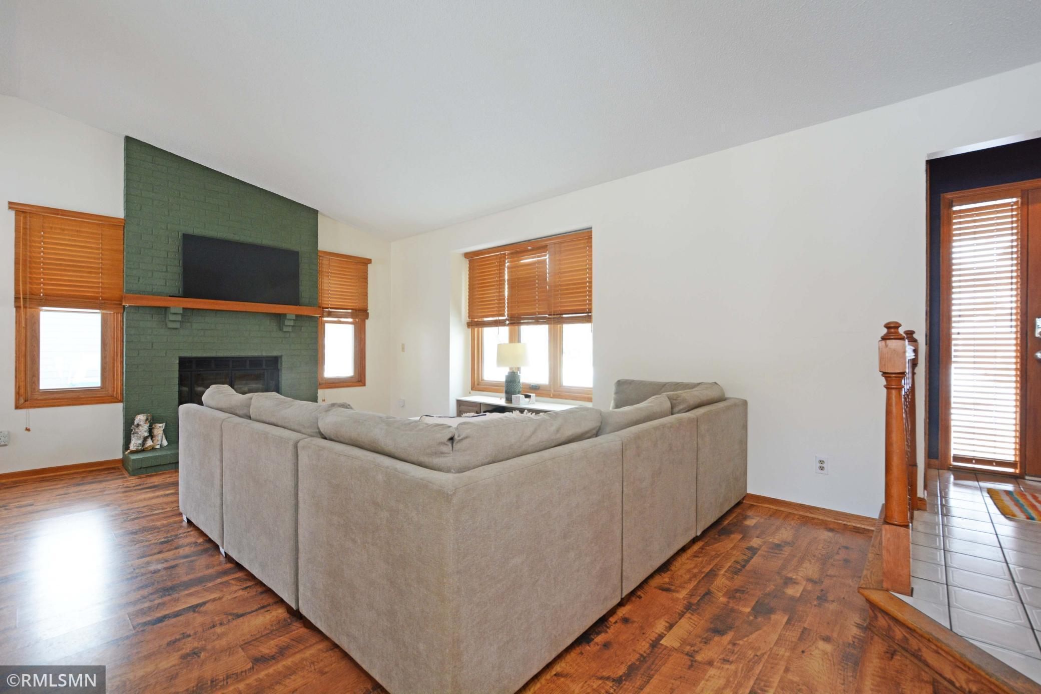 9246 Shenandoah Lane North Maple Grove, MN 55369 - Photo 3 of 25