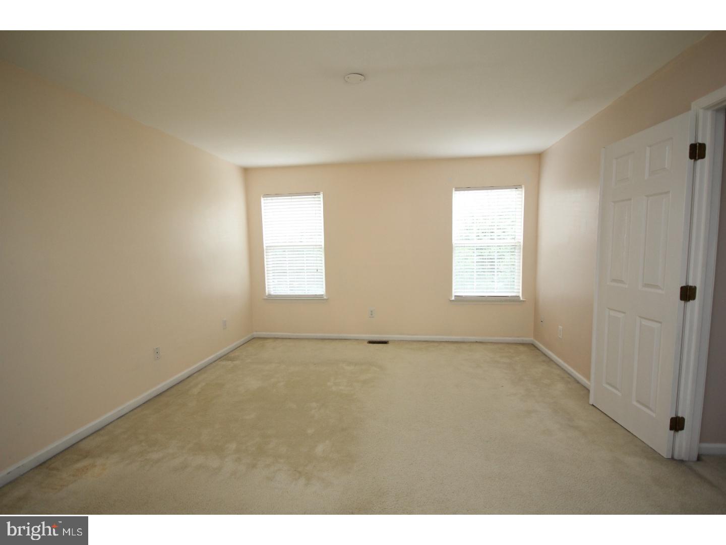 17 Manley Road Pennington, NJ 08534 - Photo 11 of 14