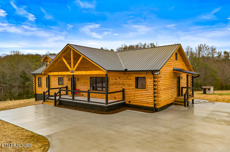 545 Lonesome Pine Road Bybee, TN 37713 - Photo 1 of 30 3