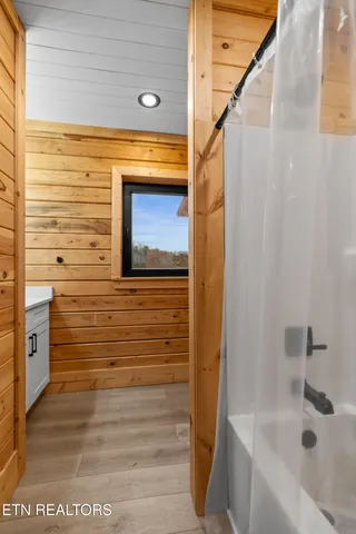 $590,000 | 545 Lonesome Pine Road, Bybee, TN 37713