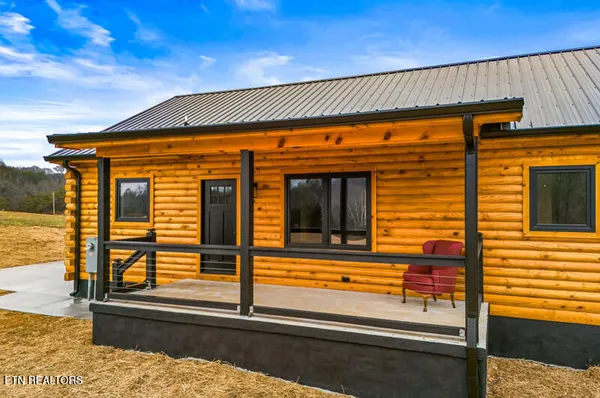 $490,000 | 545 Lonesome Pine Road, Bybee, TN 37713