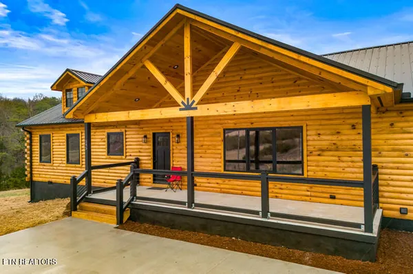 $490,000 | 545 Lonesome Pine Road, Bybee, TN 37713