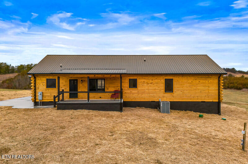 545 Lonesome Pine Road Bybee, TN 37713 - Photo 5 of 30 4