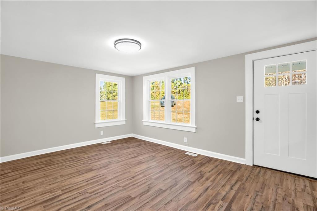 3115 Woods Chapel Road Graham, NC 27253 - Photo 6 of 31