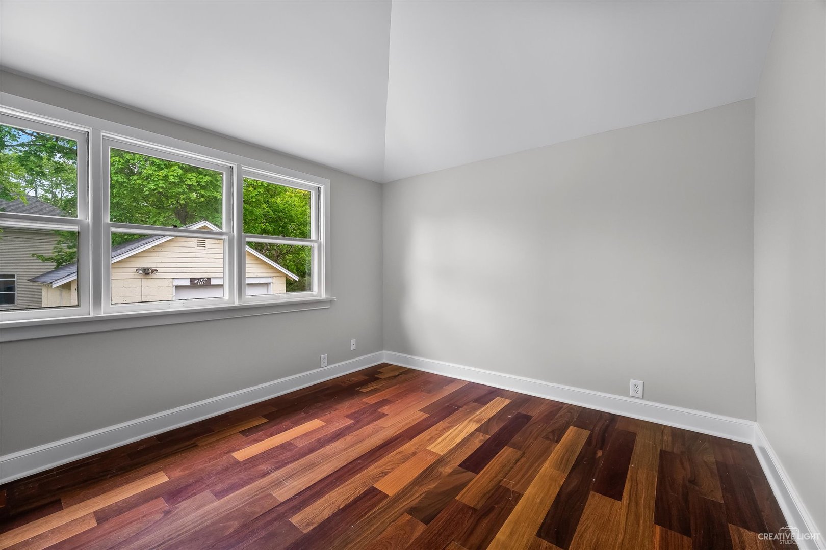 307 East State Street Geneva, IL 60134 - Photo 14 of 16