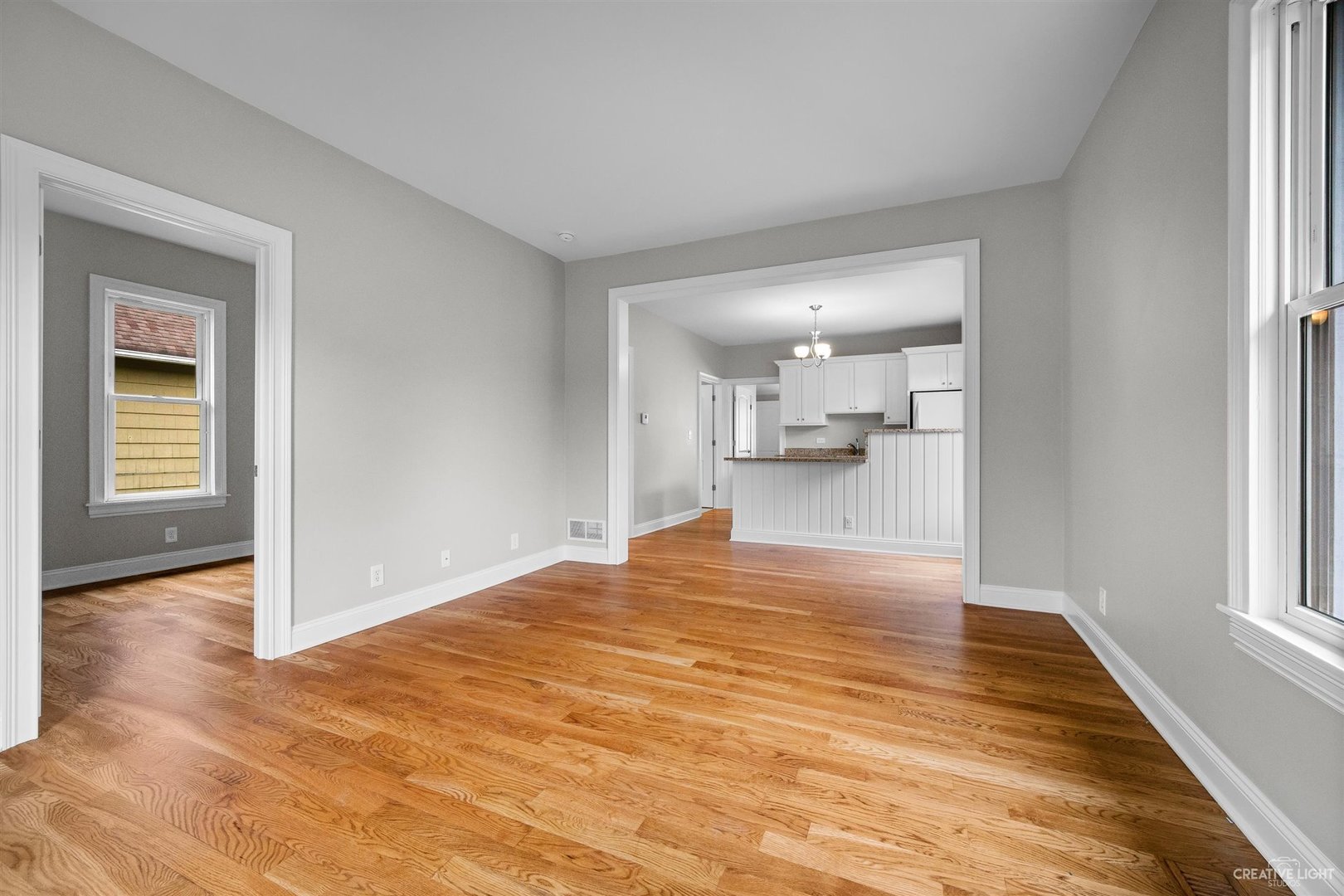 307 East State Street Geneva, IL 60134 - Photo 3 of 16
