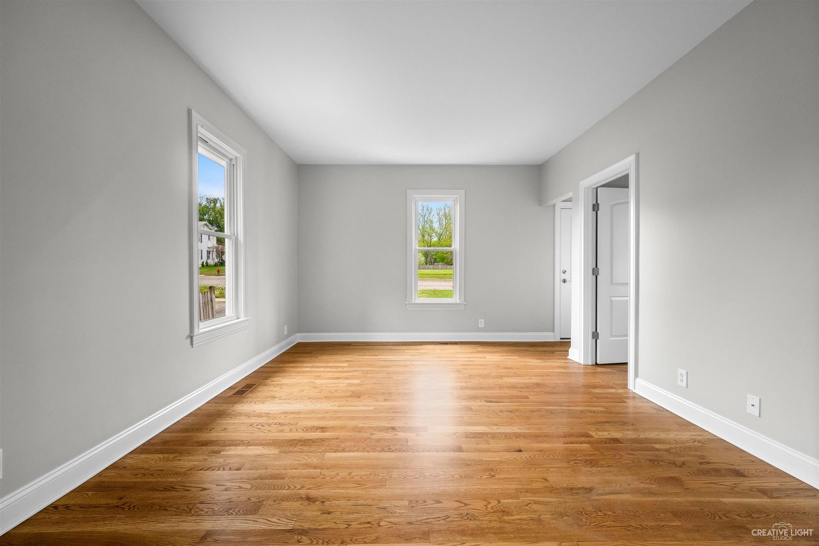 307 East State Street Geneva, IL 60134 - Photo 4 of 16