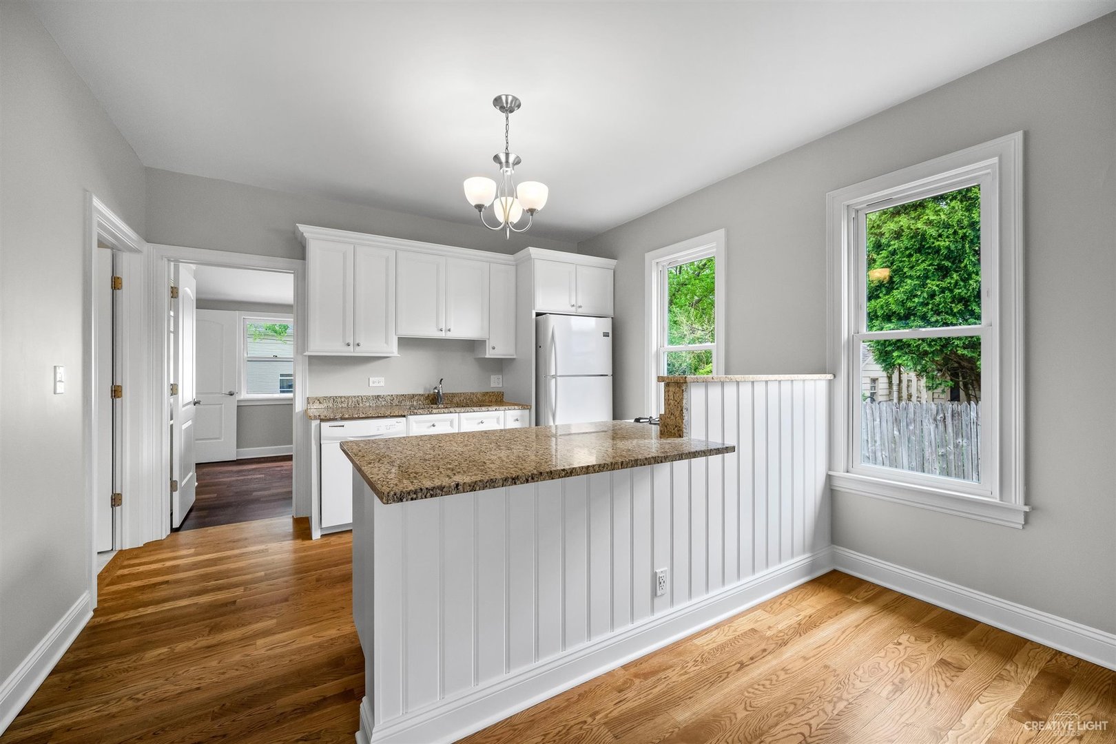 307 East State Street Geneva, IL 60134 - Photo 5 of 16