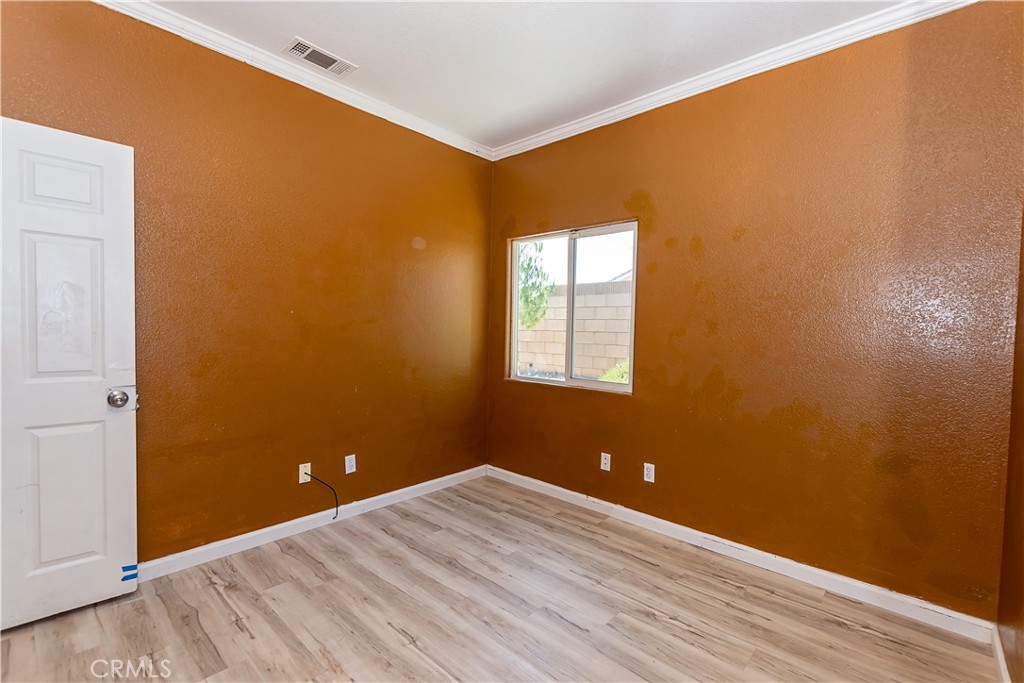 43963 Glenraven Road Lancaster, CA 93535 - Photo 17 of 36