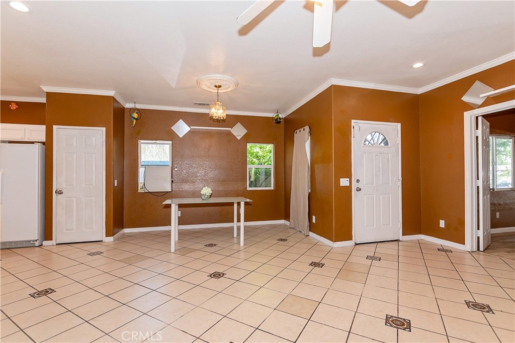 43963 Glenraven Road Lancaster, CA 93535 - Photo 9 of 36