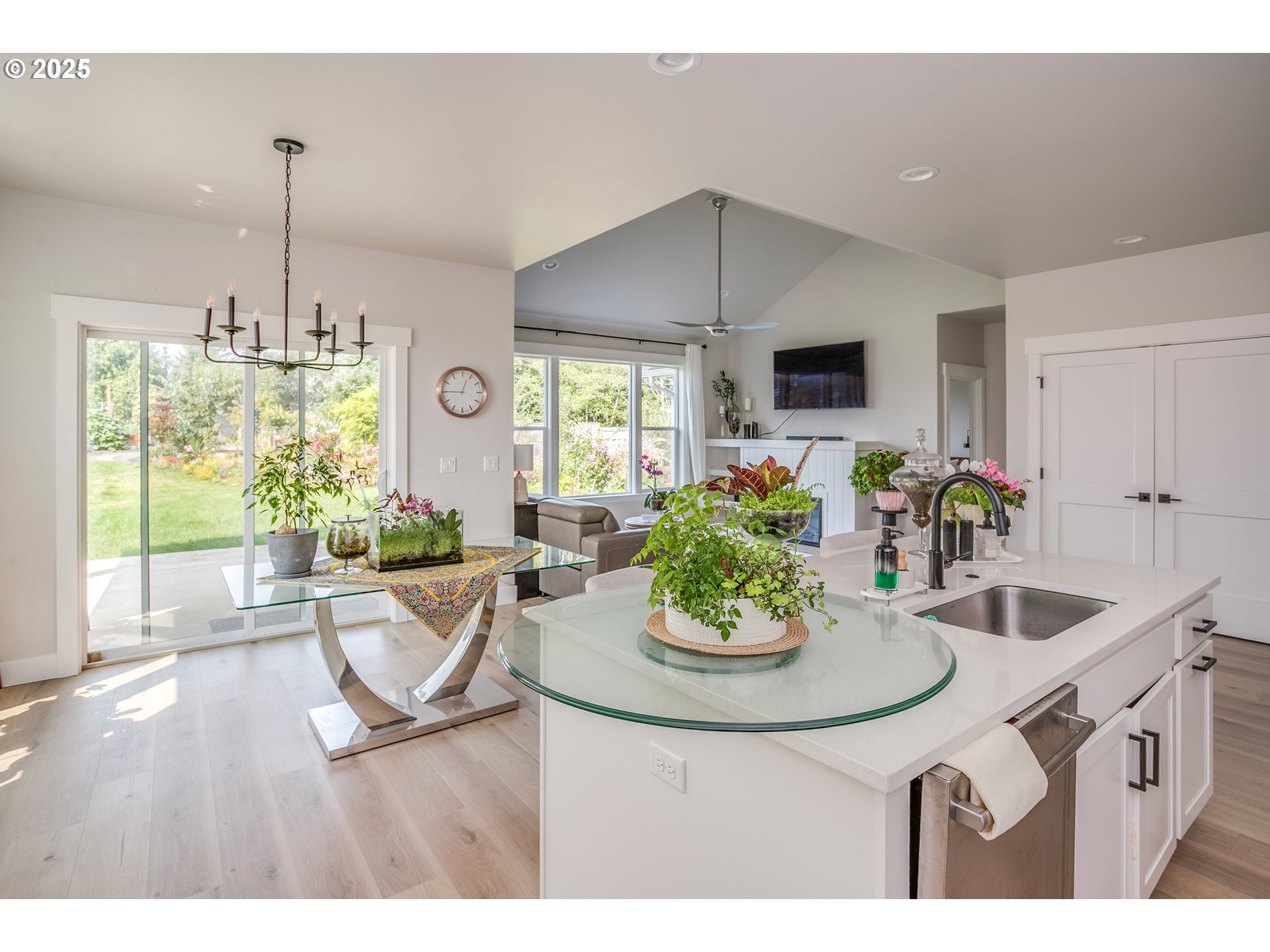 1190 Bugle Avenue Warrenton, OR 97146 - Photo 13 of 37