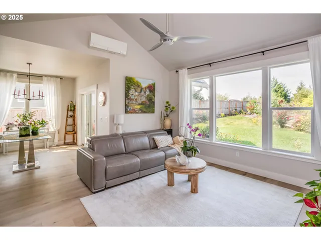 $699,000 | 1190 Bugle Avenue, Warrenton, OR 97146