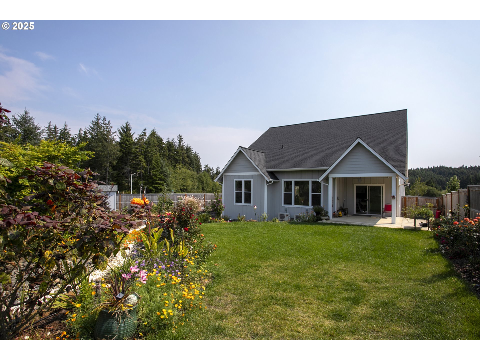 1190 Bugle Avenue Warrenton, OR 97146 - Photo 24 of 37 Bathroom