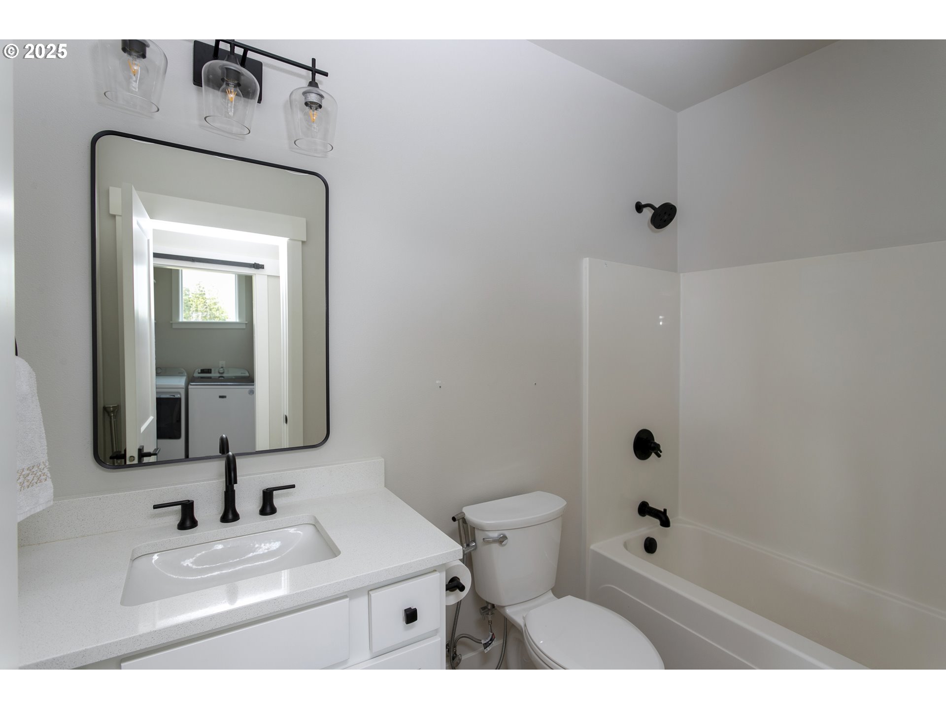 1190 Bugle Avenue Warrenton, OR 97146 - Photo 8 of 37