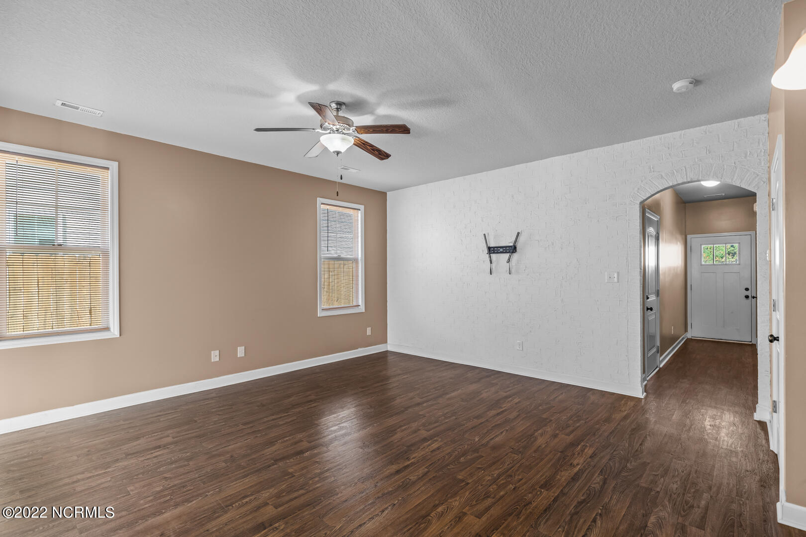 372 Frisco Way Holly Ridge, NC 28445 - Photo 8 of 34 10