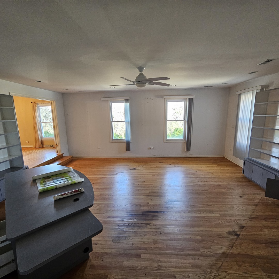 250 Otis Road Barrington, IL 60010 - Photo 19 of 37