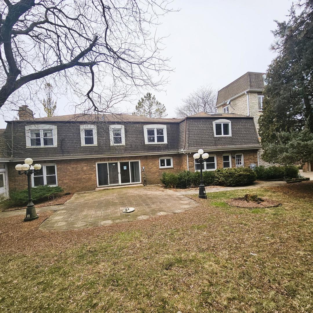 250 Otis Road Barrington, IL 60010 - Photo 3 of 37