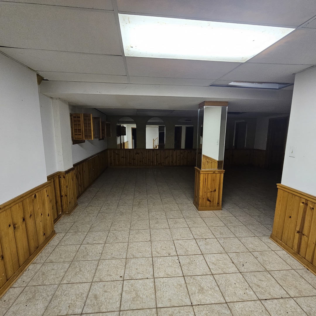 250 Otis Road Barrington, IL 60010 - Photo 33 of 37