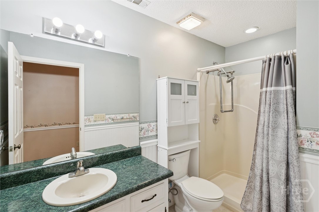 500 Archer Road Guyton, GA 31312 - Photo 30 of 50 Hall/Guest Bathroom