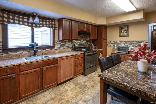 $168,000 | 1129 St Marys Avenue, Fort Wayne, IN 46808