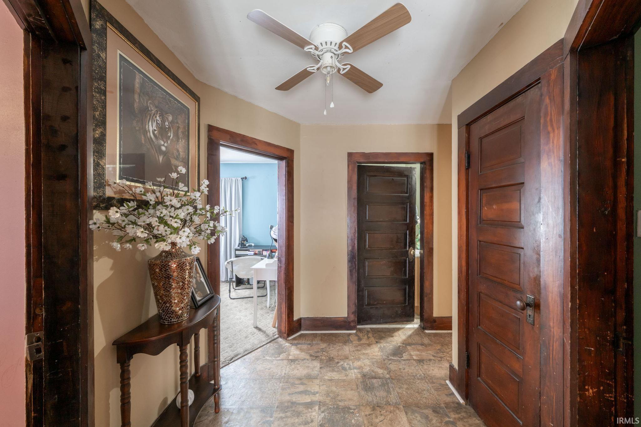 1129 St Marys Avenue Fort Wayne, IN 46808 - Photo 4 of 25