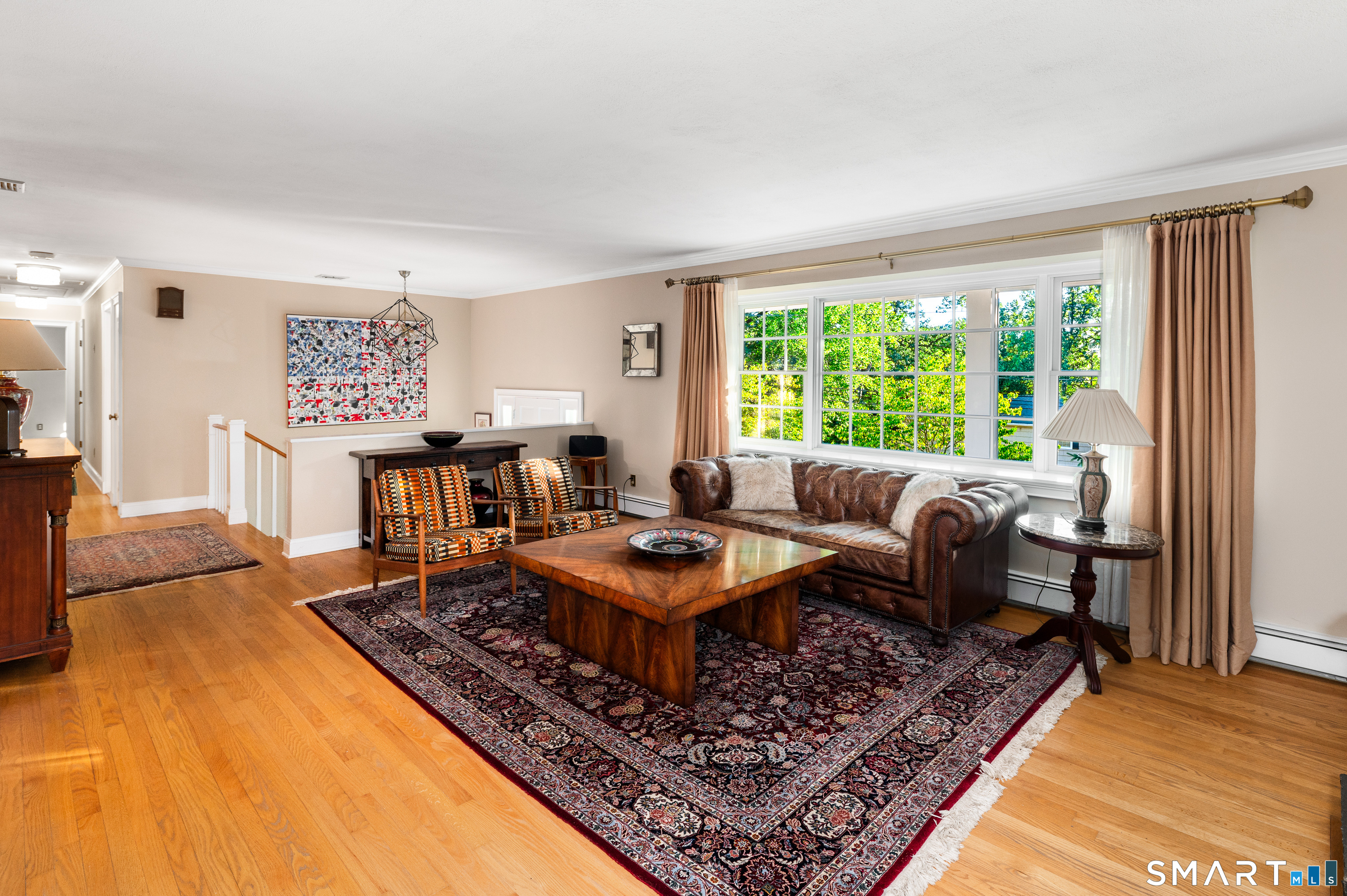 89 Eastover Road Stamford, CT 06905 - Photo 5 of 36