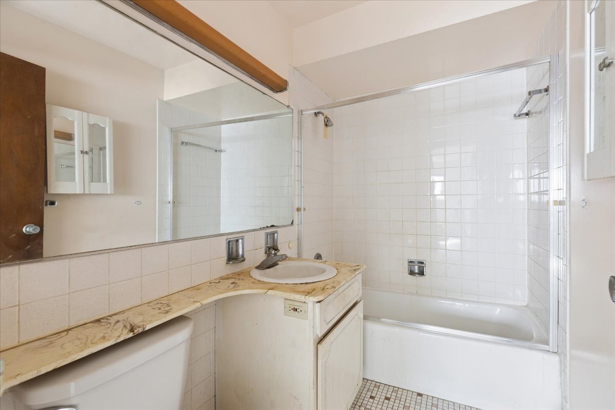 1567 Ridge Avenue, Unit 607 Evanston, IL 60201 - Photo 13 of 19