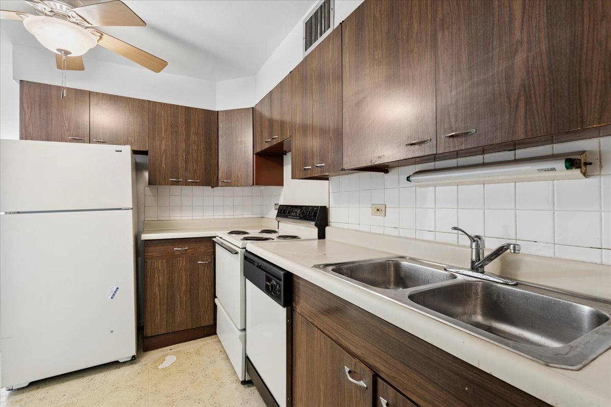 1567 Ridge Avenue, Unit 607 Evanston, IL 60201 - Photo 6 of 19