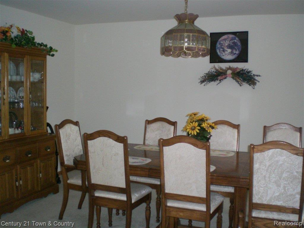 979 River Mist Drive Rochester, MI 48307 - Photo 19 of 24 Formal Dining Rm.jpg