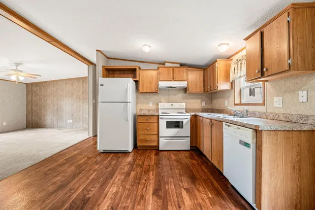 $170,000 | 5 North Fuchsia Drive, Rochester, NH 03867