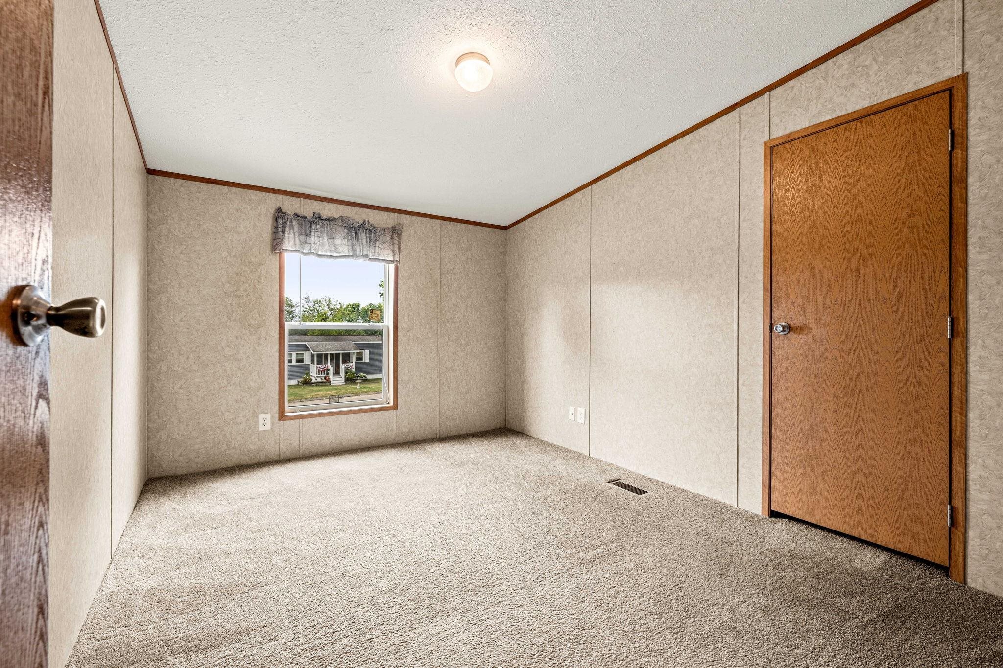 5 North Fuchsia Drive Rochester, NH 03867 - Photo 27 of 39