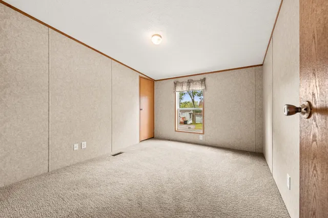 $170,000 | 5 North Fuchsia Drive, Rochester, NH 03867