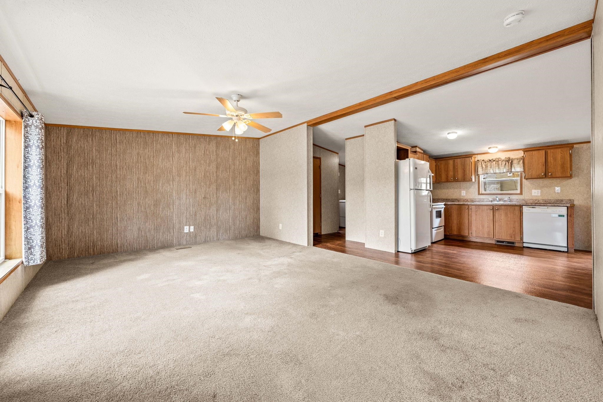 5 North Fuchsia Drive Rochester, NH 03867 - Photo 6 of 39