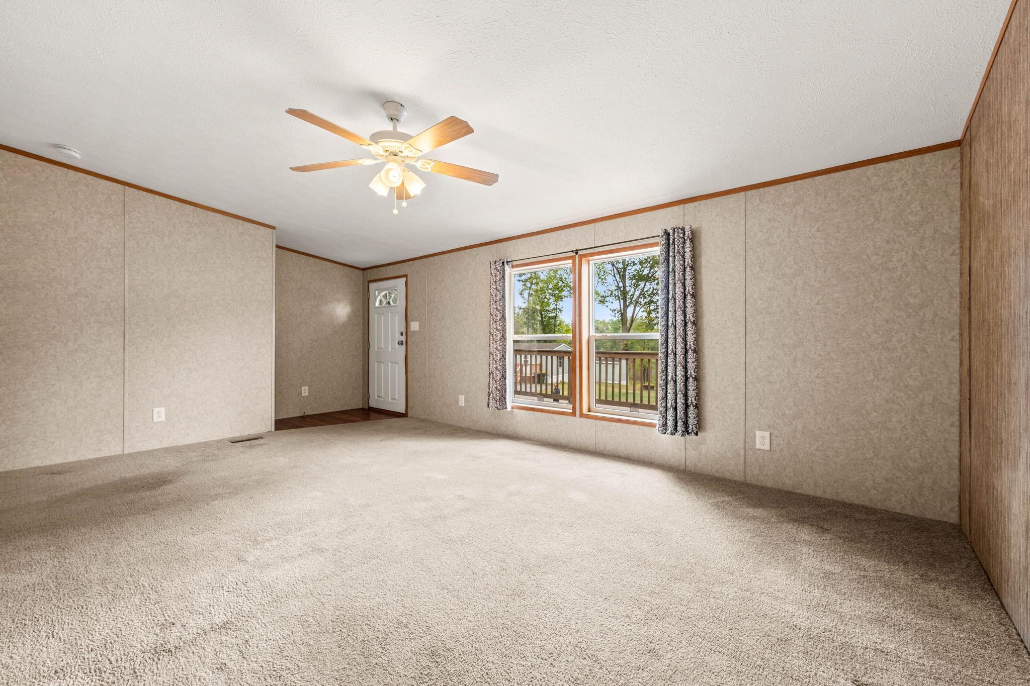 5 North Fuchsia Drive Rochester, NH 03867 - Photo 9 of 39