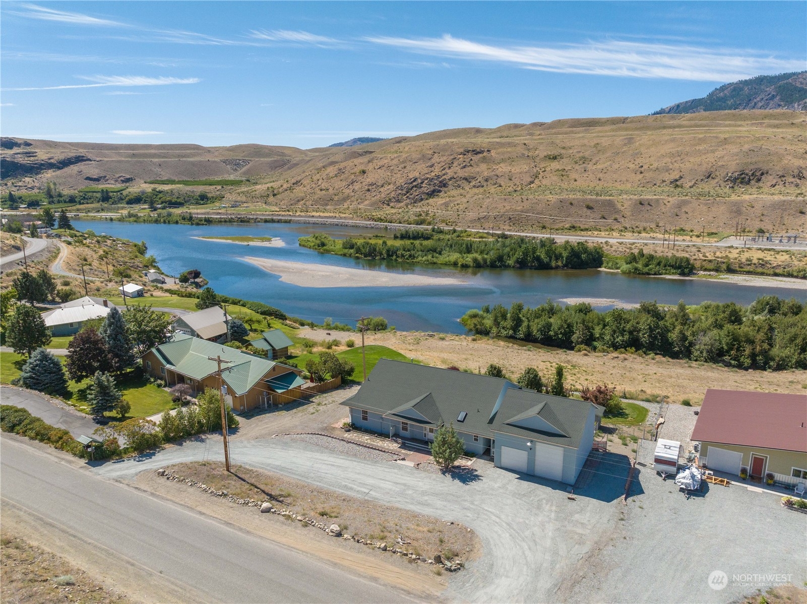 107 Bill Shaw Road Pateros, WA 98846 - Photo 8 of 34 a view of a lake with mountain