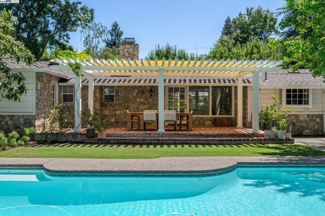 $1,775,000 | 55 Cora Court, Walnut Creek, CA 94597