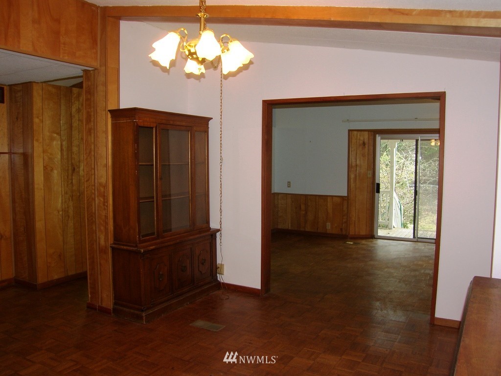 1801 Mountain View Road East Port Orchard, WA 98366 - Photo 11 of 25 Gallery Image 11