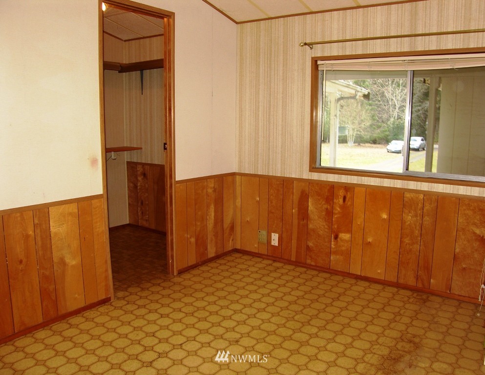 1801 Mountain View Road East Port Orchard, WA 98366 - Photo 17 of 25 Gallery Image 17