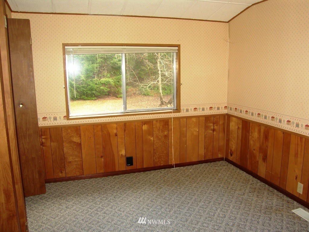 1801 Mountain View Road East Port Orchard, WA 98366 - Photo 18 of 25 Gallery Image 18