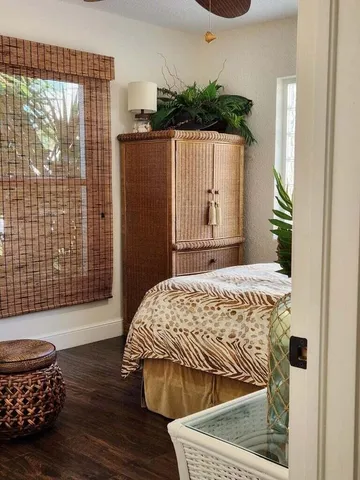 $3,300 | 336 Bamboo Road, Unit MAIN HOUSE, Palm Beach Shores, FL 33404