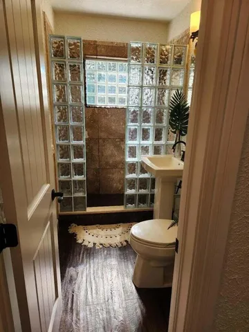 $3,300 | 336 Bamboo Road, Unit MAIN HOUSE, Palm Beach Shores, FL 33404