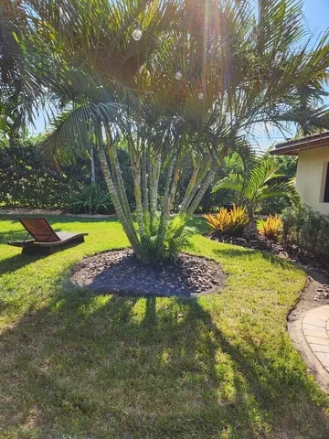 $3,300 | 336 Bamboo Road, Unit MAIN HOUSE, Palm Beach Shores, FL 33404