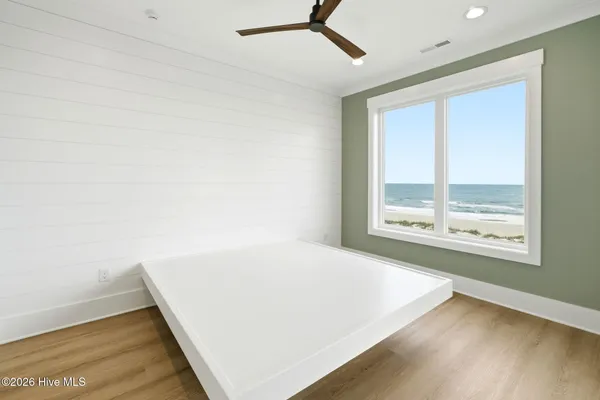 $3,100,000 | 787 Ocean Boulevard West, Holden Beach, NC 28462