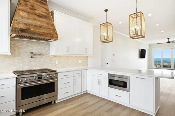 $3,100,000 | 787 Ocean Boulevard West, Holden Beach, NC 28462