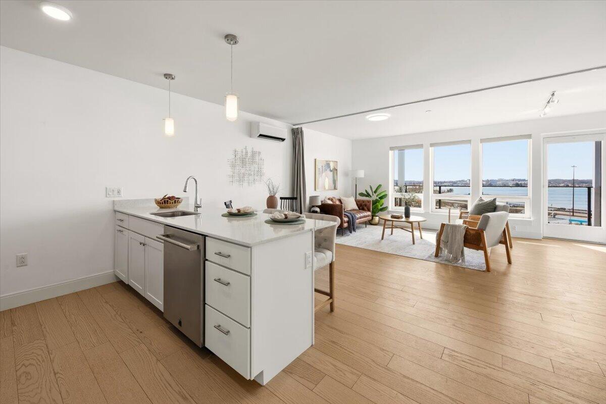 218 Washington Avenue, Unit 202 Portland, ME 04101 - Photo 6 of 26 09-218 Washington-9