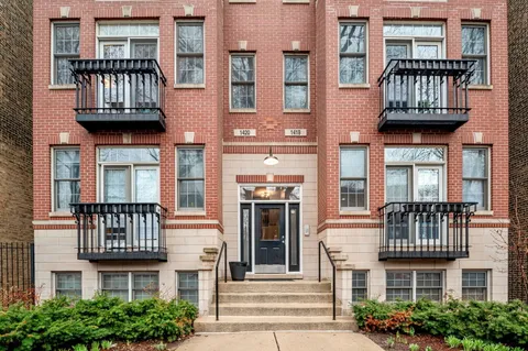 $525,000 | 1420 West Hollywood Avenue, Unit 2, Chicago, IL 60660