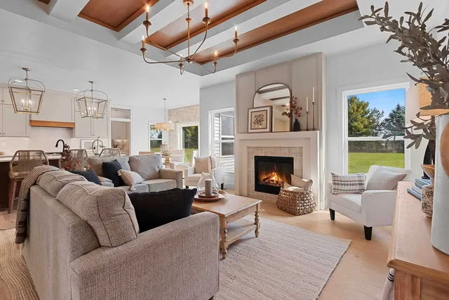 $864,900 | 4104 Blackberry Ridge Court, Oneida, WI 54155